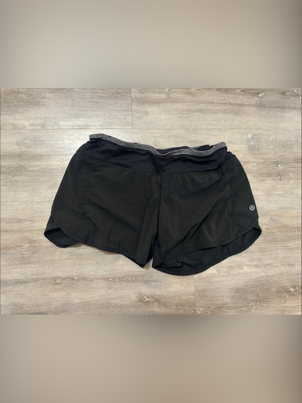 lululemon athletica, Women’s Black Shorts, Size 6